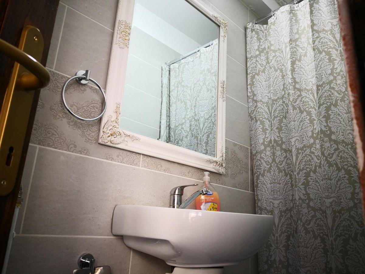 Golden Pension Târgu Jiu Екстериор снимка